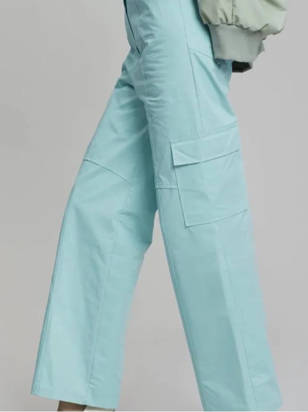 The Frankie Shop Anada Cargo Pants Light Mint Green Wide-Leg